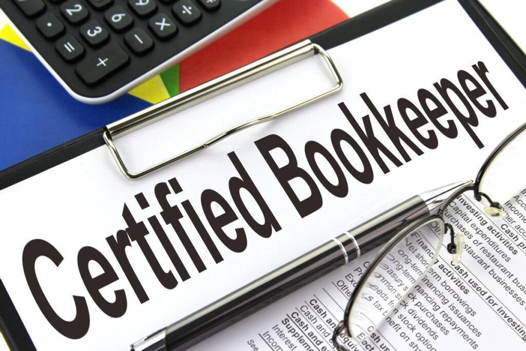 Signs Your Business Needs a Professional Bookkeeper – 5 Clear Indicators